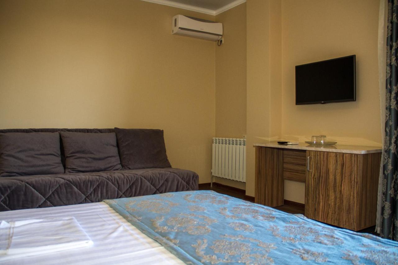 Hotel San Arda Gagry Eksteriør bilde